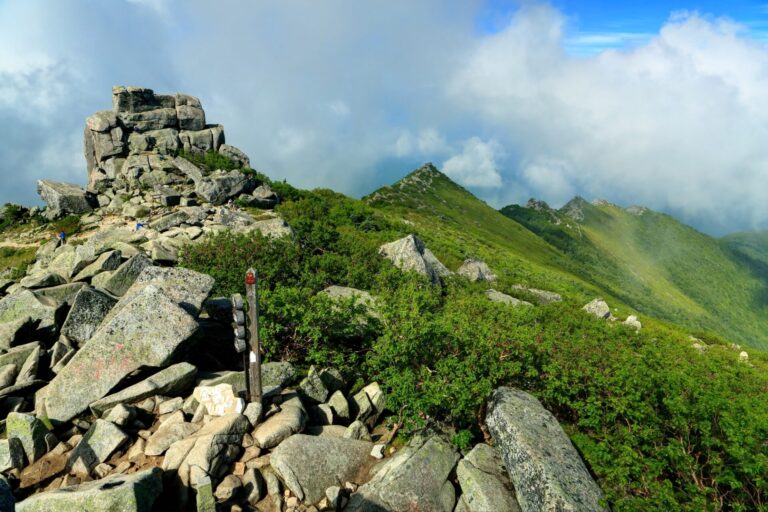 奥秩父縦走(金峰山〜甲武信ケ岳〜笠取山〜雲取山)